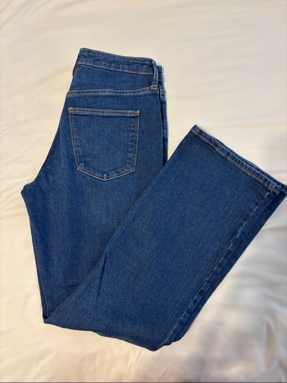 Women’s Universal Thread High-Rise Dark Blue Jeans - 6/28 - Regular